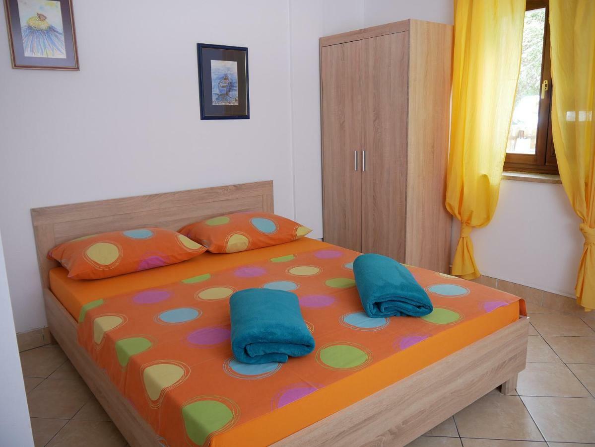 Apartment Gaga And Nia Krk Town Extérieur photo