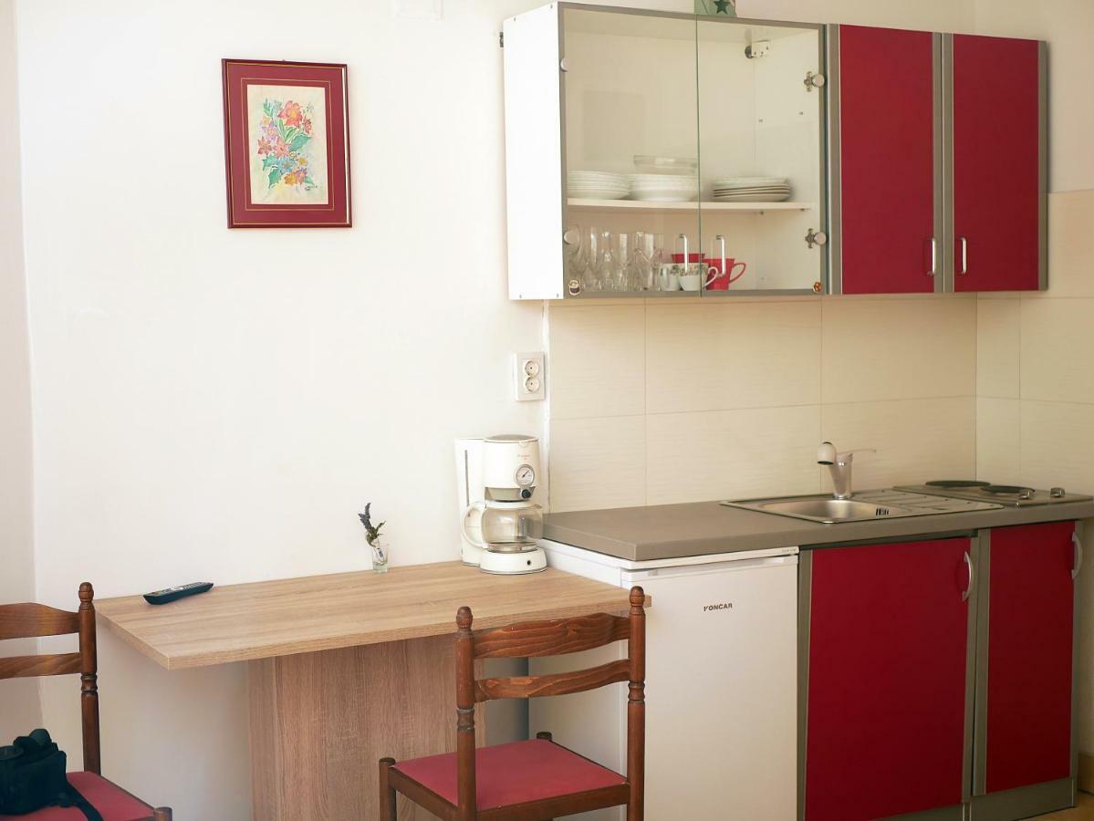 Apartment Gaga And Nia Krk Town Extérieur photo